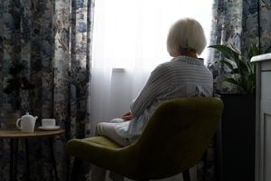 La solitude des personnes âgées, quelles solutions simples à mettre en œuvre ?