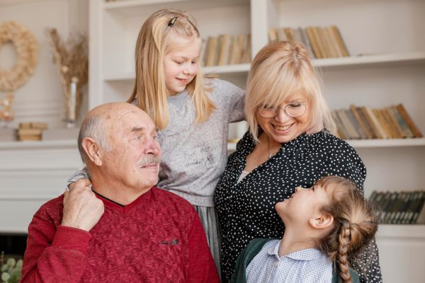 La Rentrée : Un moment idéal pour partager des souvenirs avec nos Grands-Parents